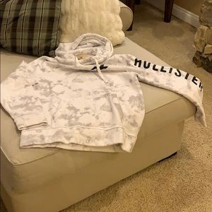 Hollister sweatshirt